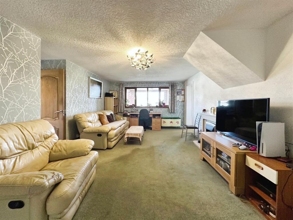 Additional image 11 of Harbury, Leamington Spa