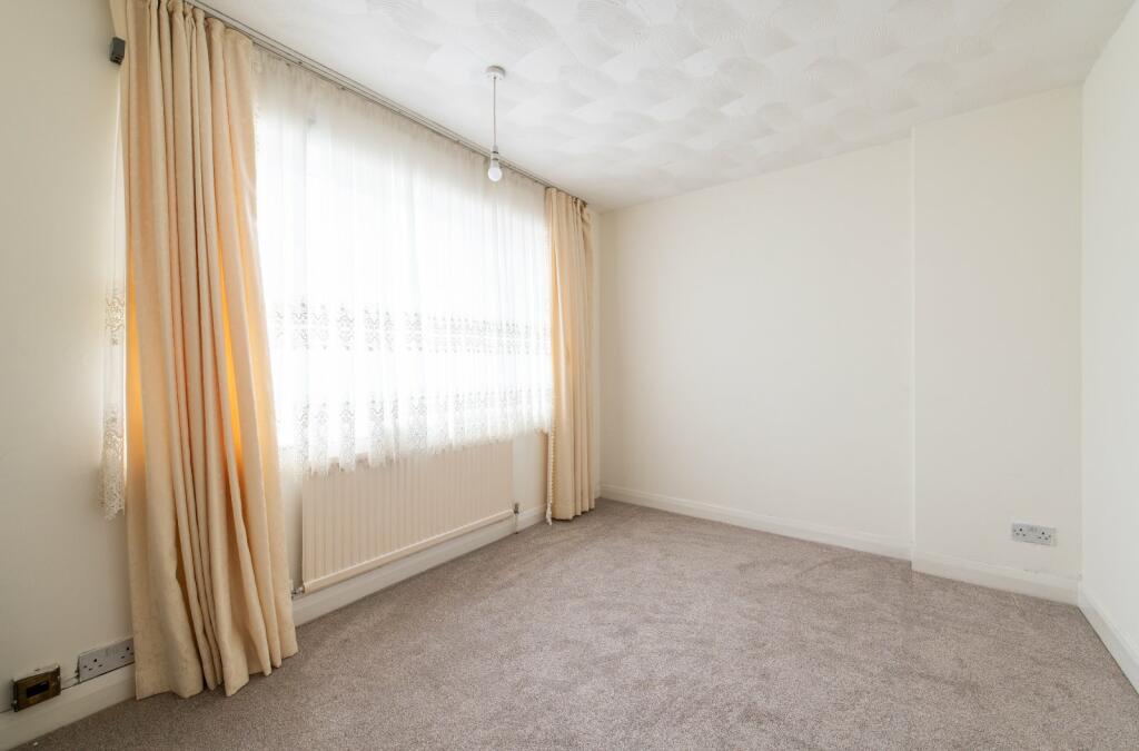 Additional image 7 of Dorset Crescent, Gravesend, Kent, DA12