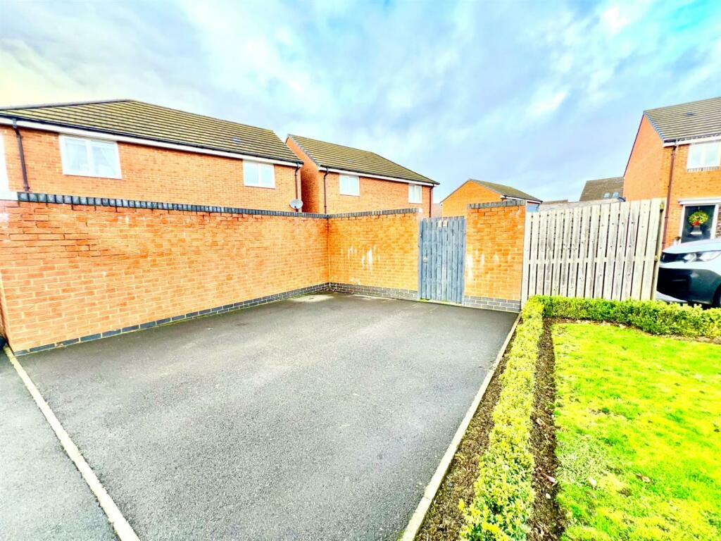 Additional image 24 of Weaving Lane, Darlington