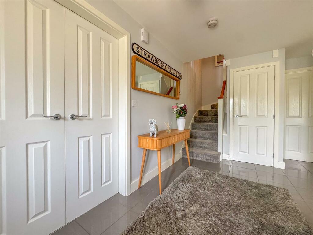 Additional image 26 of Weft Way, Off The Long Shoot