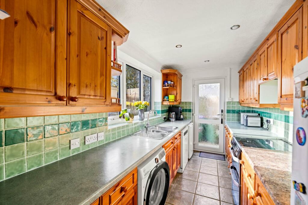 Additional image 8 of Pine Way, Folkestone, CT19