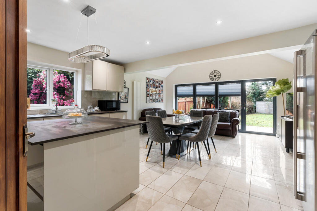 Additional image 5 of Birmingham Road, Stratford-upon-Avon, CV37