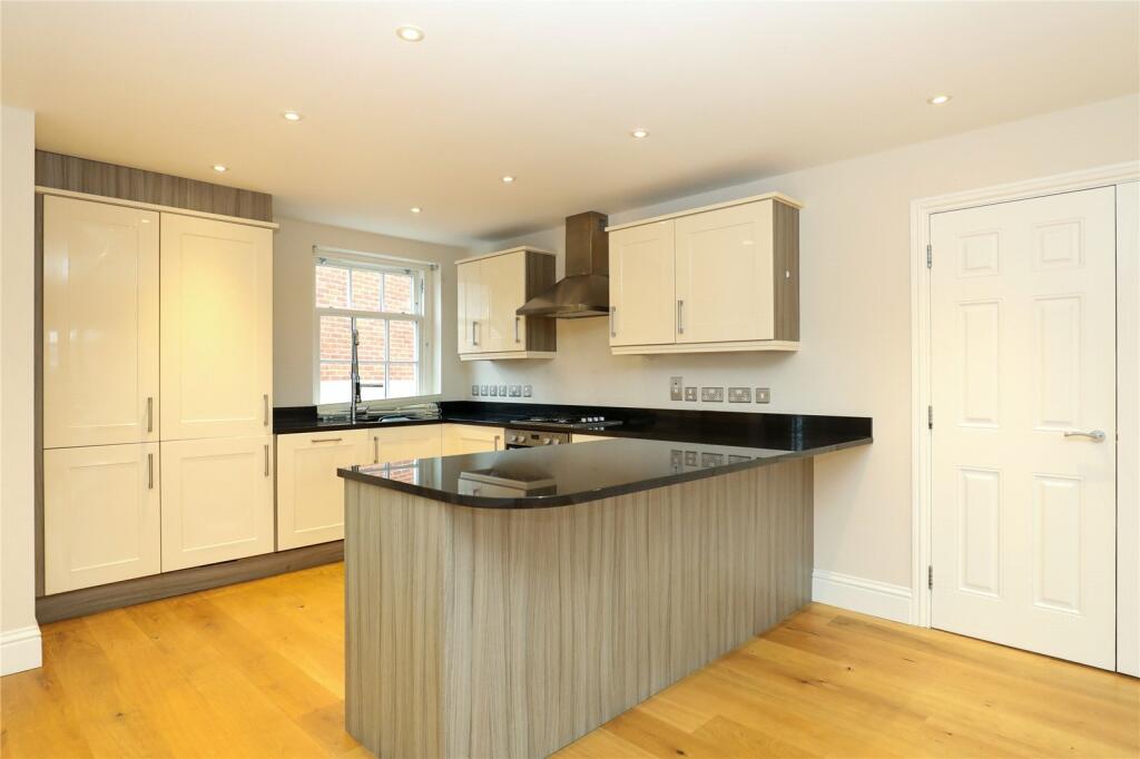 Additional image 7 of Ely Street, Stratford-upon-Avon, CV37