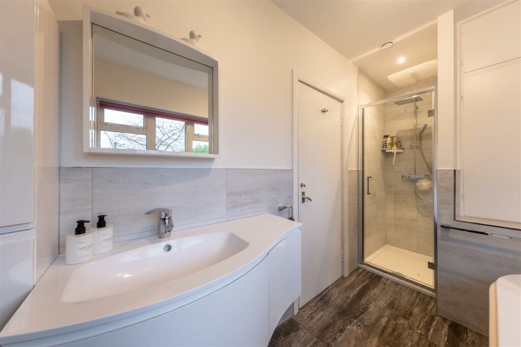 Additional image 45 of Rosslyn Lane, Cuddington