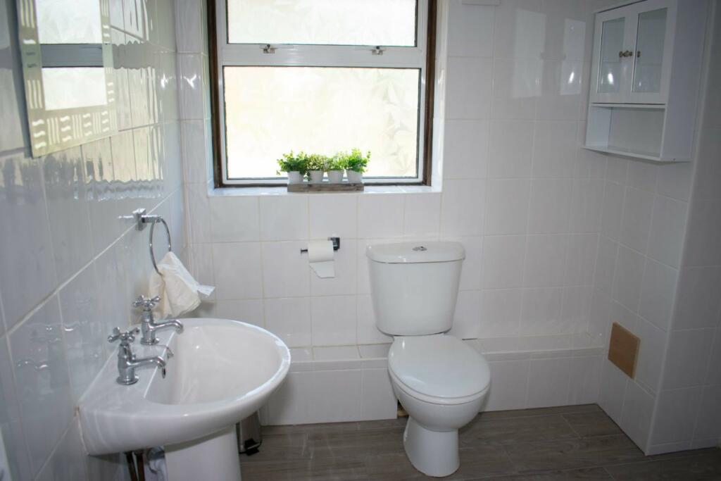 Additional image 4 of 6 Bed Student Home - 5 Green Dell, Canterbury