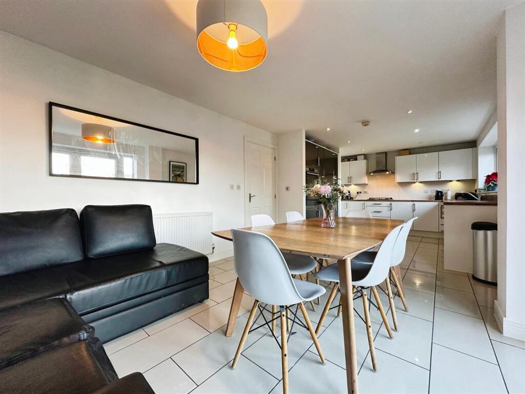 Additional image 8 of Emerson Close, Warwick