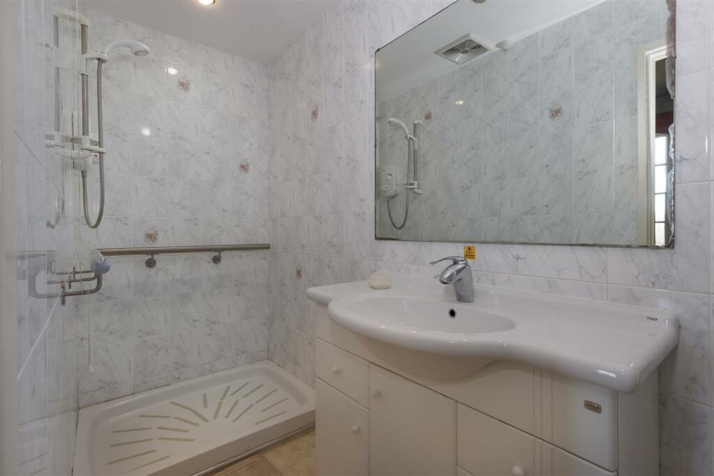 Additional image 13 of Banbury Road, Ladbroke, Southam