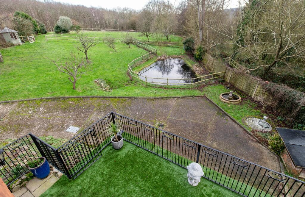 Additional image 31 of Bushylees Farm, Pear Tree Lane, Shorne