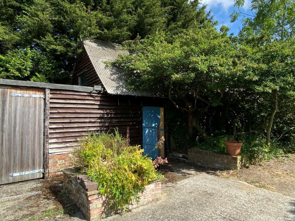 Additional image 31 of Thong Lane, Shorne,