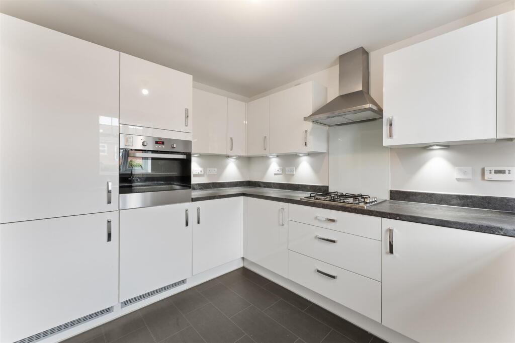 Additional image 32 of Western Way, Northwich