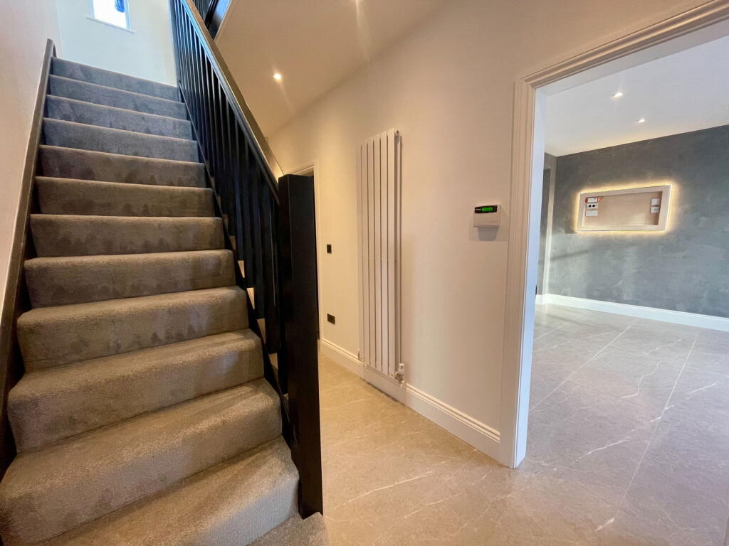 Additional image 10 of Wood Lane, Newhall