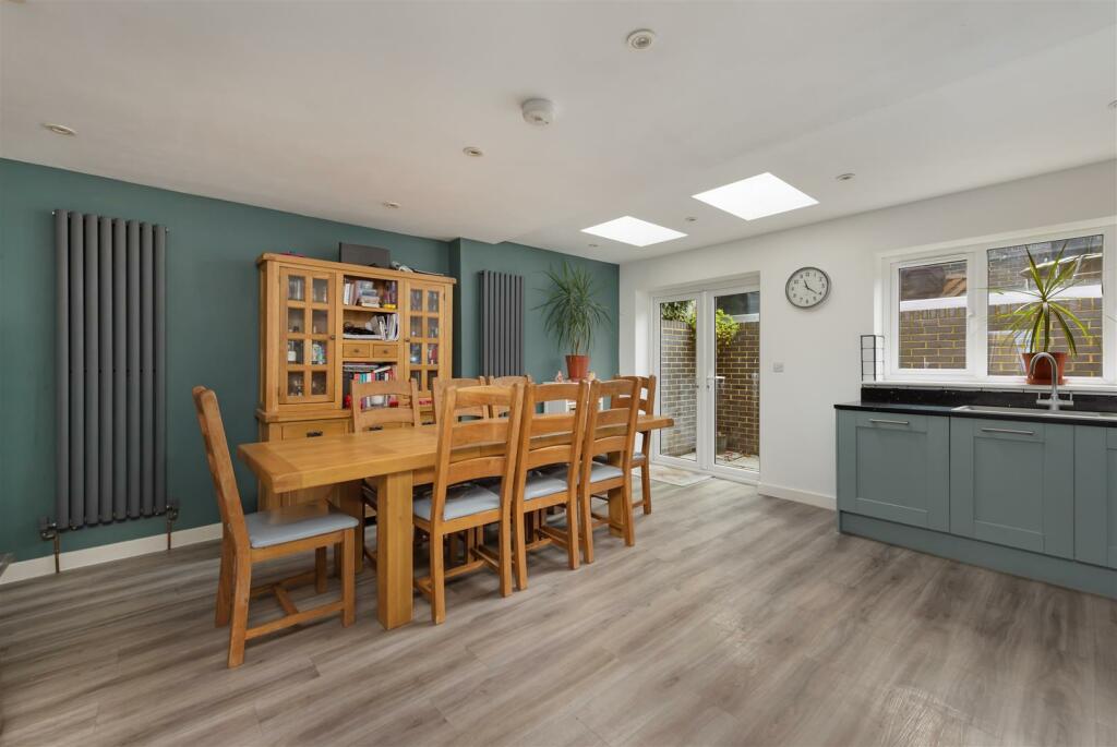 Additional image 5 of Shearwater Avenue, Whitstable