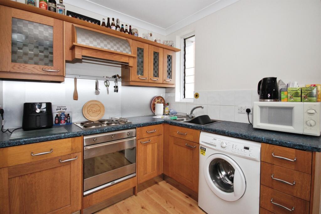 Additional image 4 of Beauchamp Avenue, Leamington Spa