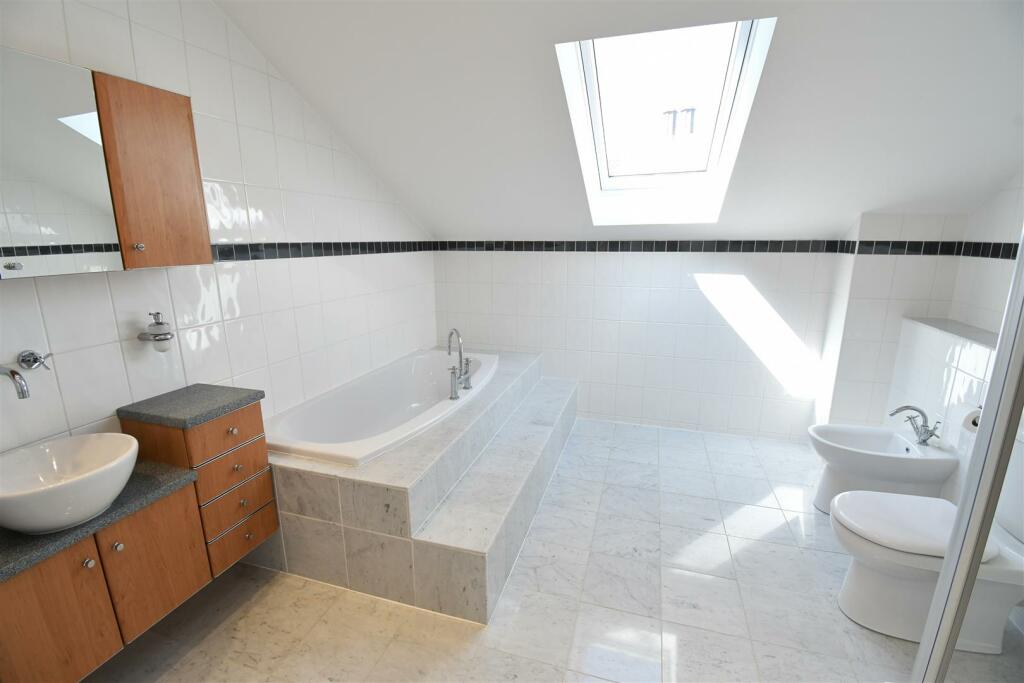 Additional image 9 of Lucas Court, Leamington Spa