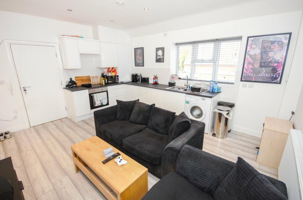 Additional image 5 of Eastlands Mews, Bronte Close, Rugby, CV21