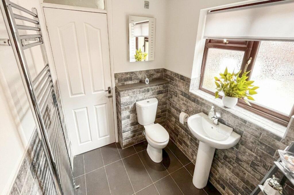 Additional image 14 of Cul-De-Sac Location! The Paddocks, Bulkington, Bedworth, CV12 9SR