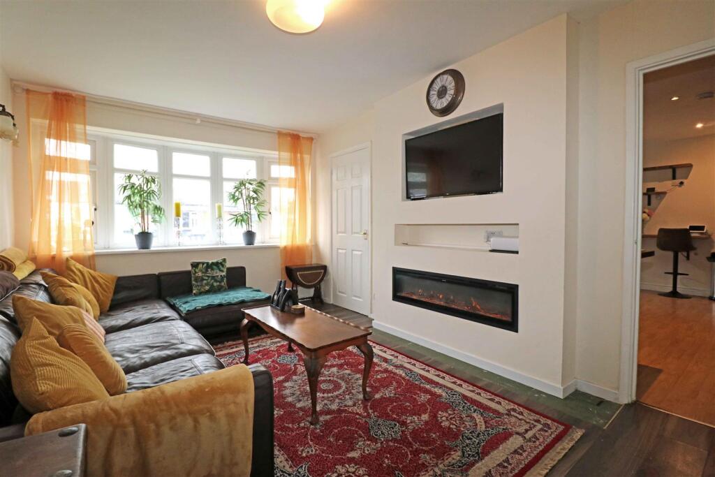 Additional image 12 of Woodloes Park, Warwick