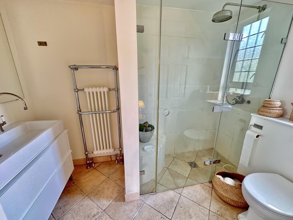 Additional image 17 of Pear Tree Lane, Shorne, Gravesend, Kent, DA12