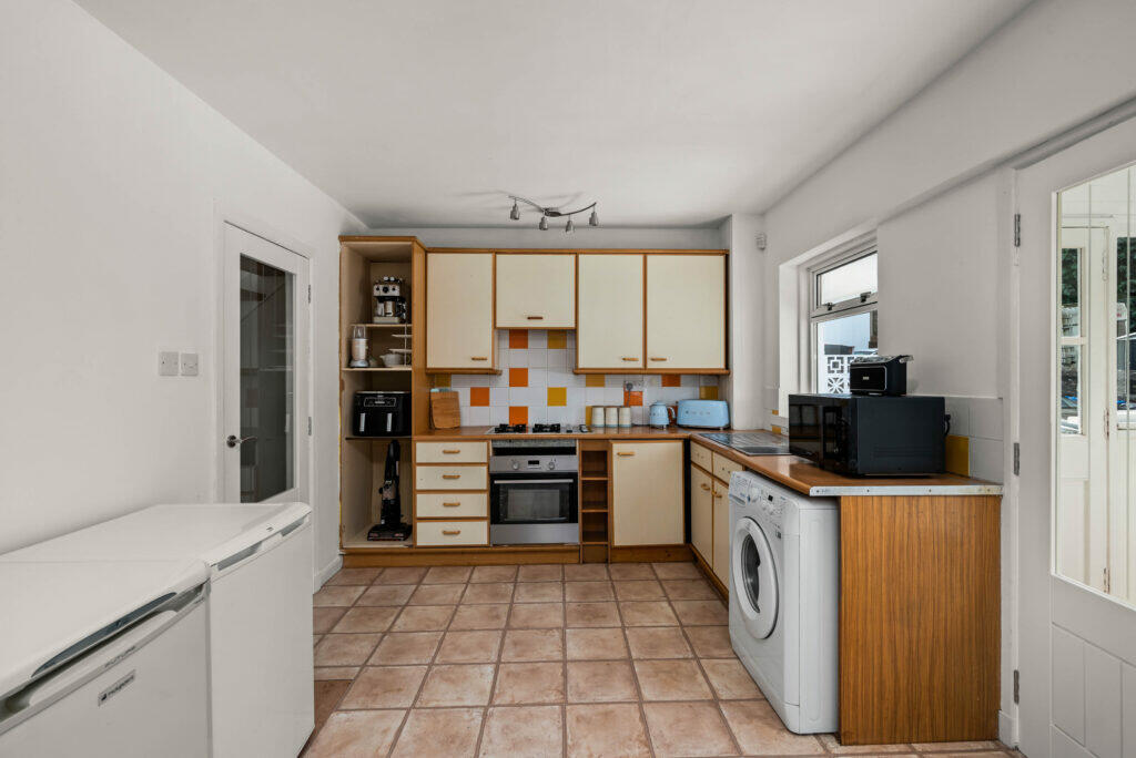 Additional image 4 of 2 Bennan Gardens, Broughty Ferry, Dundee, DD5 3EJ