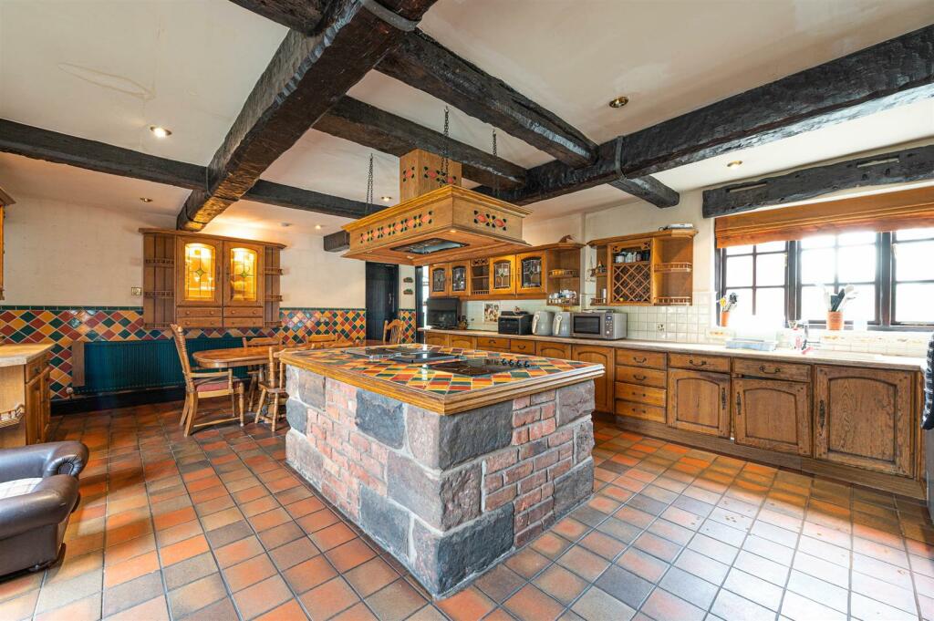 Additional image 11 of Oak Bank Barn, Heatley Lane, Broomhall, Nantwich