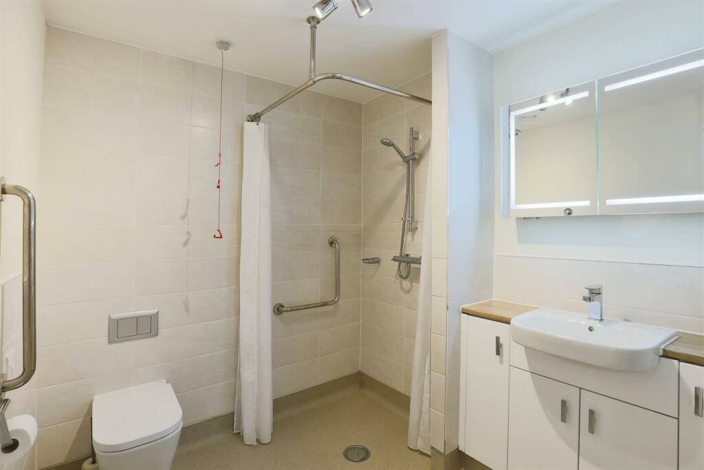 Additional image 16 of Harvard Place, Stratford-Upon-Avon, Warwickshire CV37 8GA