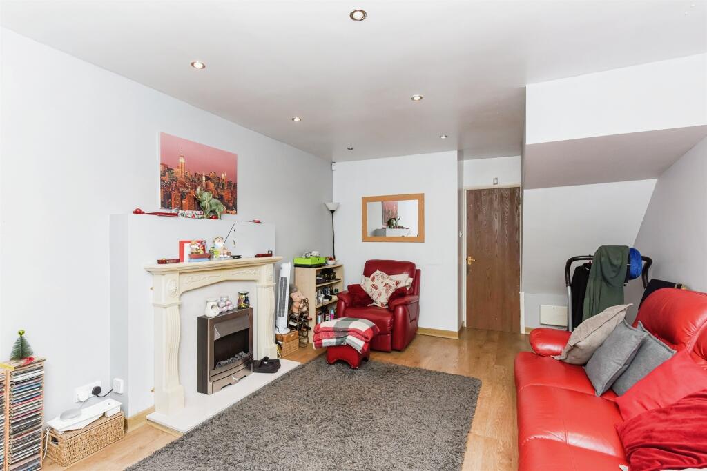 Additional image 7 of Martins Drive, Atherstone
