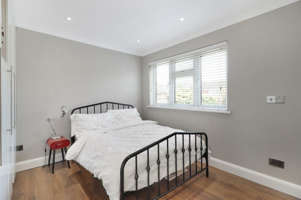 Additional image 24 of Fairlight Cross, Newbarn