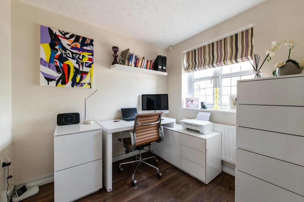 Additional image 26 of Rowmarsh Close, Northfleet, Gravesend, Kent, DA11