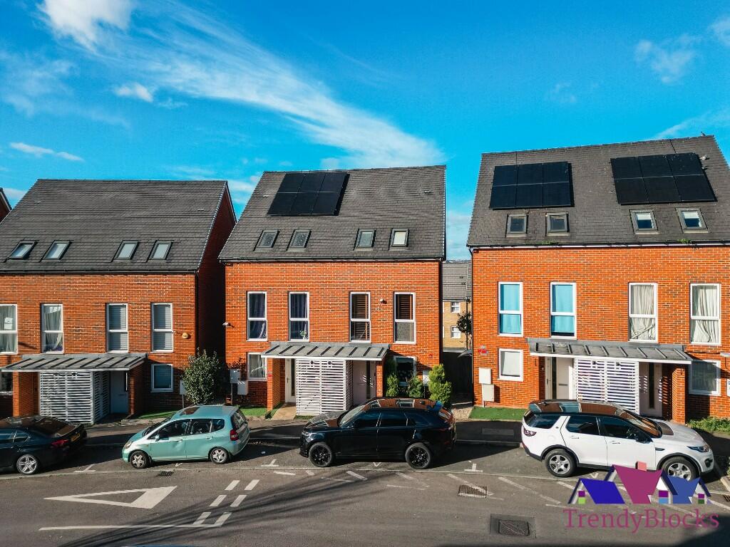 Additional image 9 of Burroughs Drive, Dartford, Kent, DA1