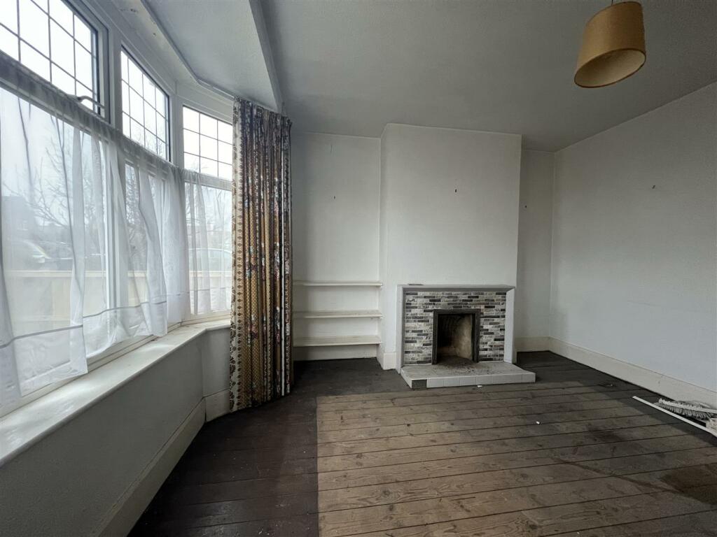 Additional image 3 of Brookvale Road, Stratford-Upon-Avon