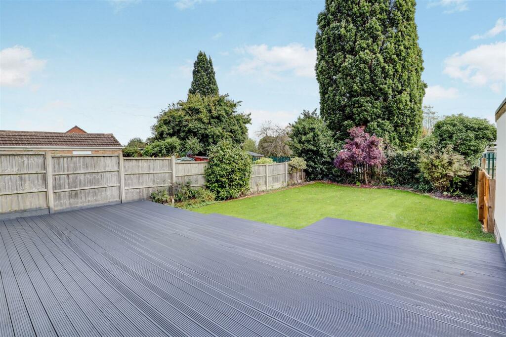 Additional image 17 of READY TO MOVE IN, EXTENDED BUNGALOW - Goodyers End Lane