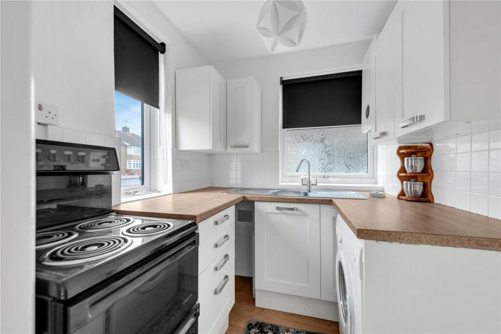 Additional image 12 of Eversley Avenue, Bexleyheath, Kent, DA7