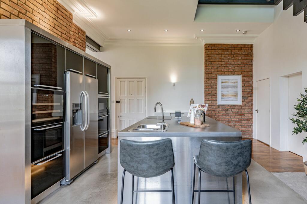 Additional image 7 of Bespoke and luxurious apartment overlooking a lake