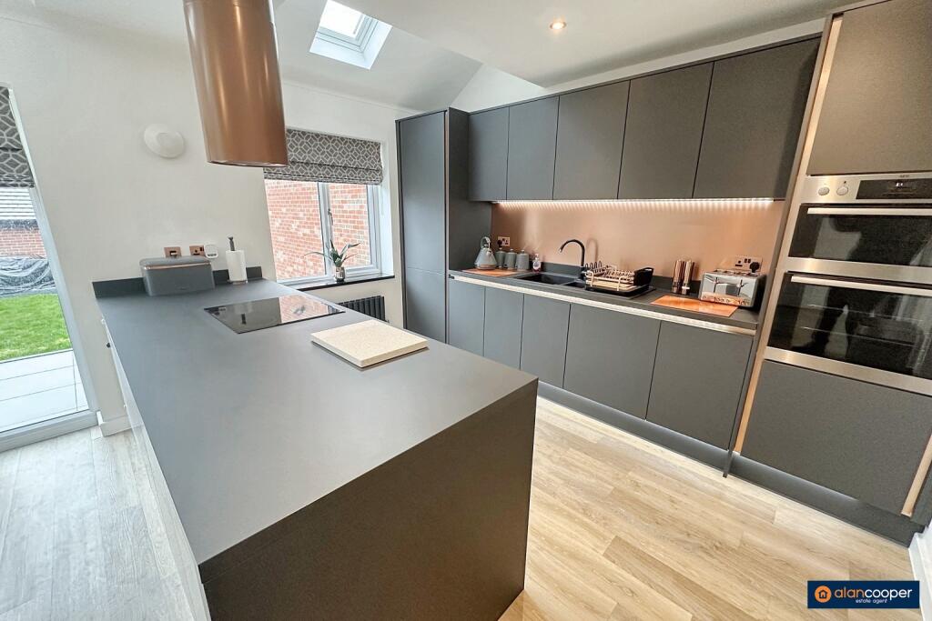 Additional image 7 of Quincy Close, Bramcote Manor, Nuneaton, CV11 6AY