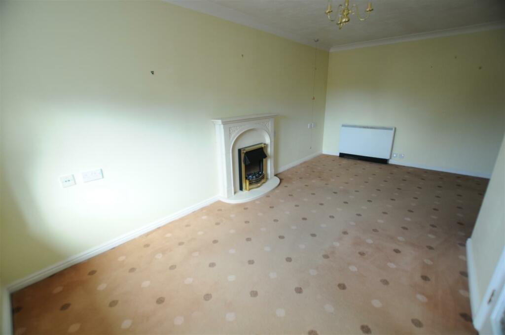 Additional image 4 of Chatsworth Court, Park View, Ashbourne