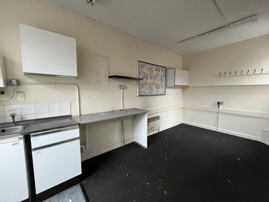 Additional image 5 of 12 High Street, Swadlincote DE11 8HY