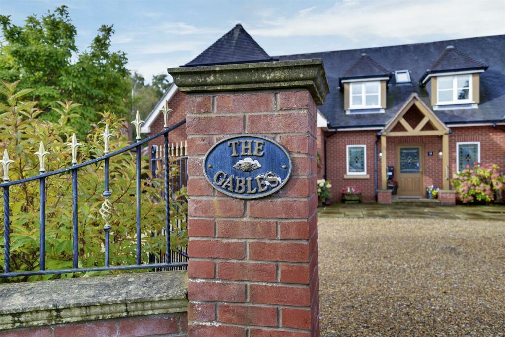 Additional image 62 of Spacious home on the exclusive Blackfirs Lane, Somerford, Congleton