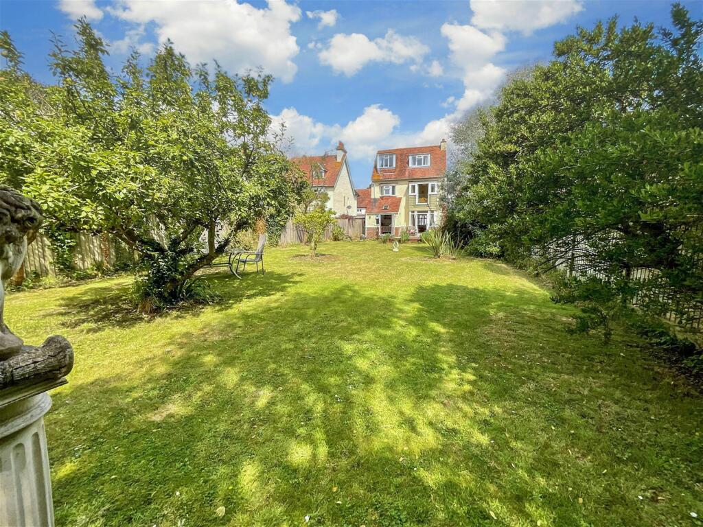 Additional image 10 of Earlsfield Road, Hythe, Kent