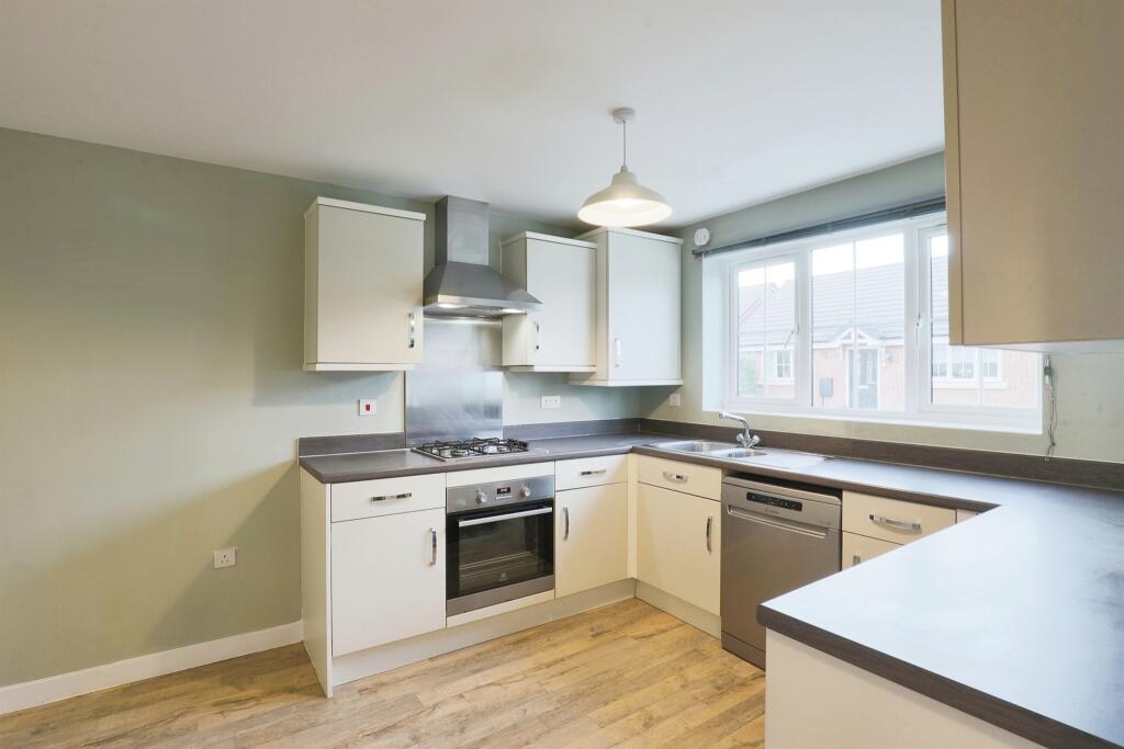 Additional image 3 of Cozens Street, Wellesbourne, Warwick