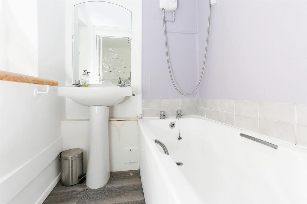 Additional image 20 of Kenilworth Road, Balsall Common, Coventry