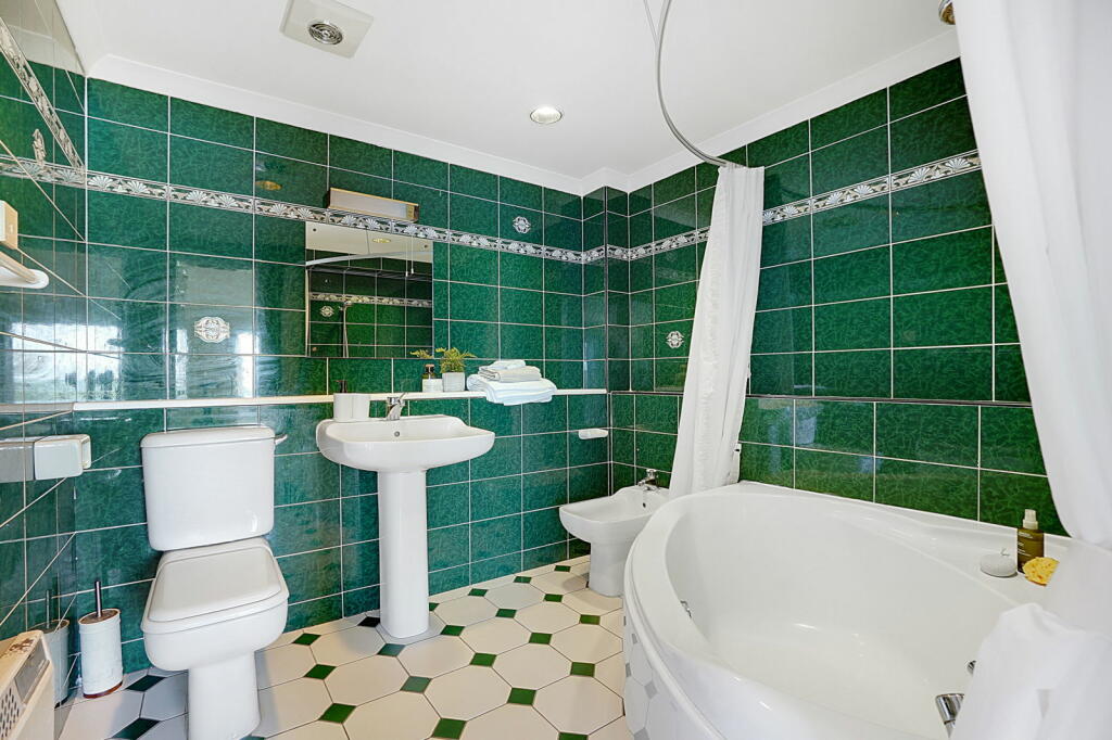 Additional image 15 of Marine Point CT20 2TX