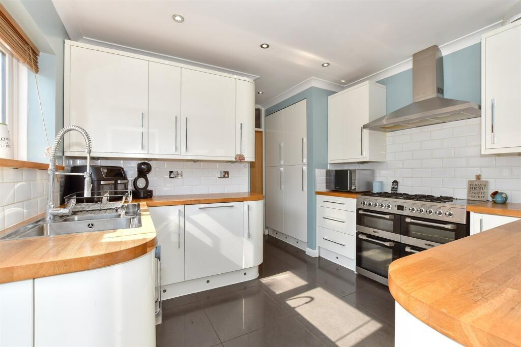 Additional image 5 of Clarence Avenue, Palm Bay, Margate, Kent