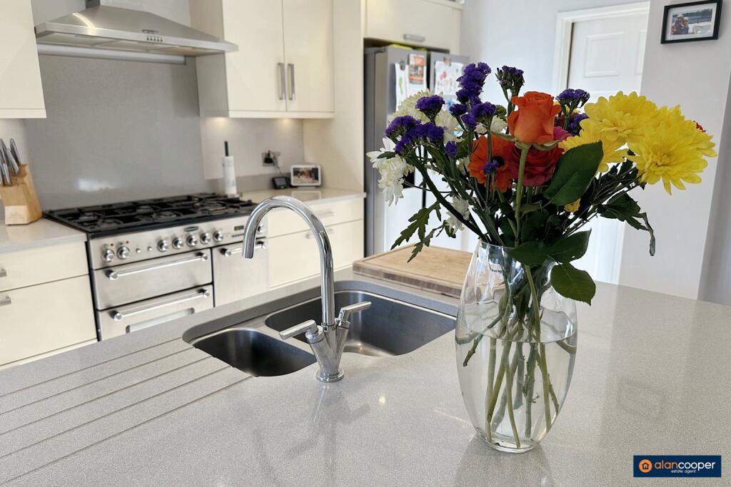 Additional image 12 of Dorcas Close, Thornhill, Nuneaton, CV11 6XL