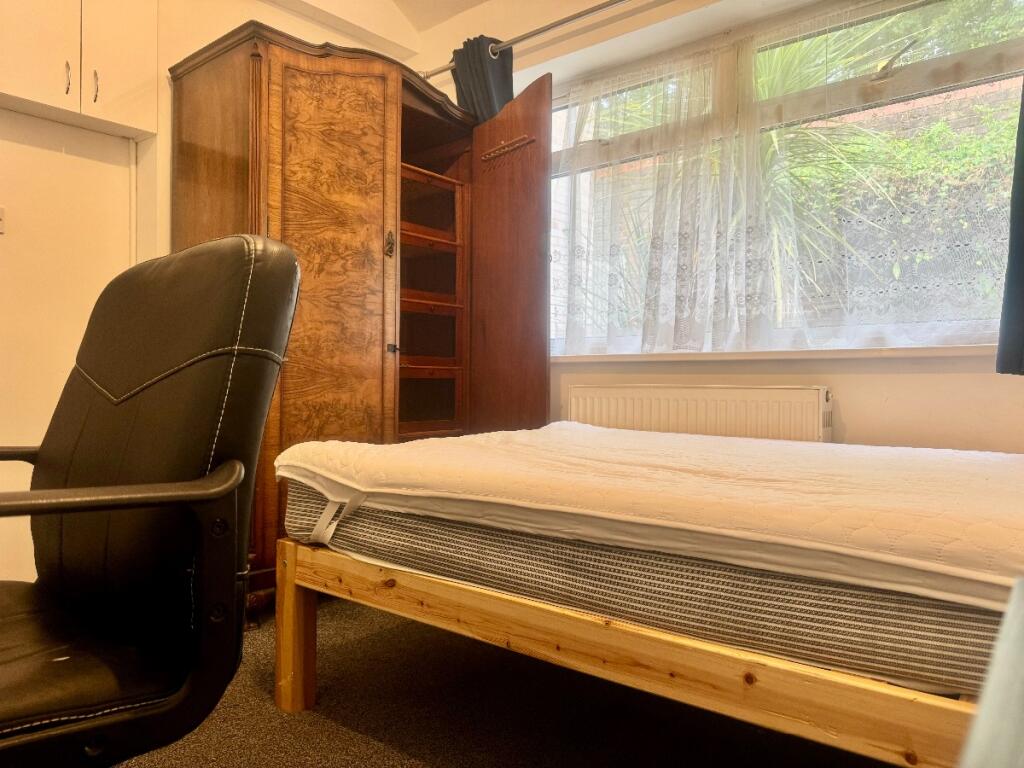 Additional image 17 of 5 Bed Student Home - Downs Road, Canterbury