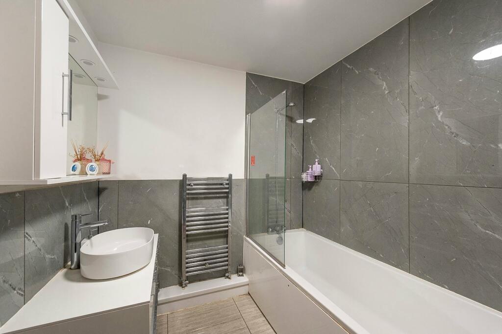 Additional image 5 of Central Avenue, Welling, DA16