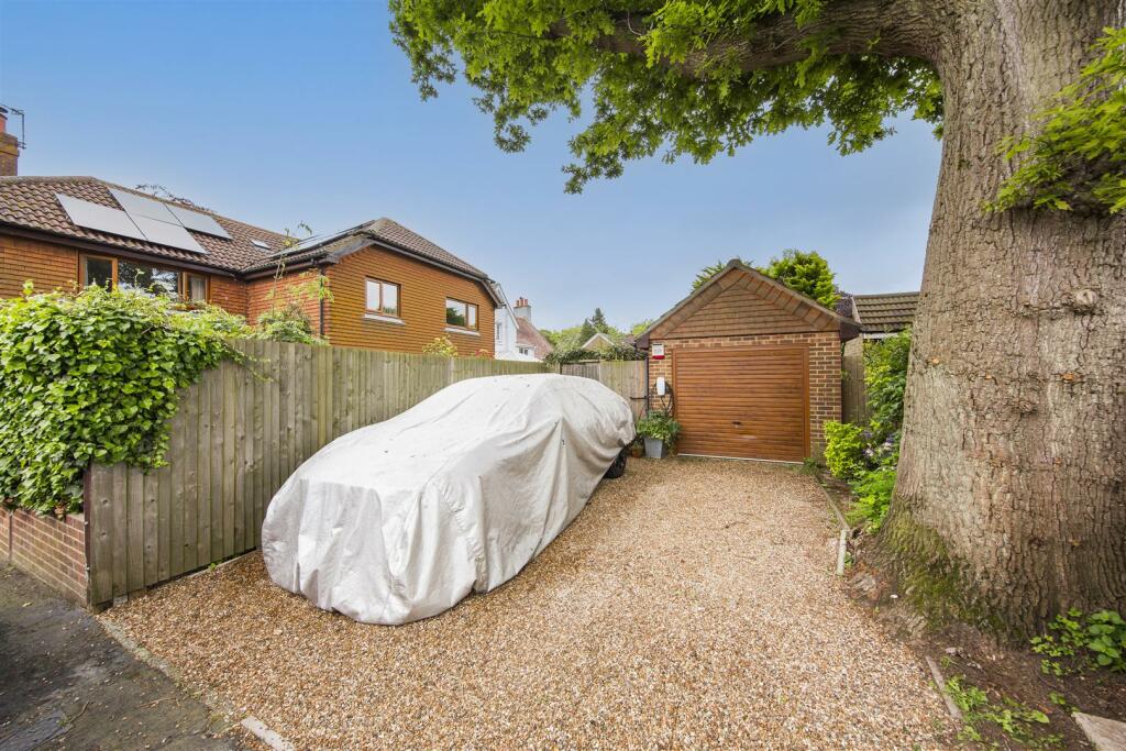 Additional image 24 of Southfleet Avenue, Longfield