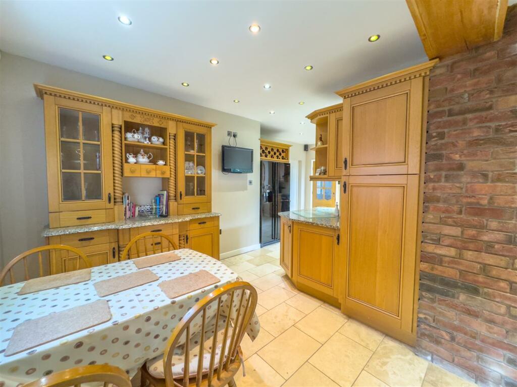 Additional image 9 of The Long Shoot, Nuneaton