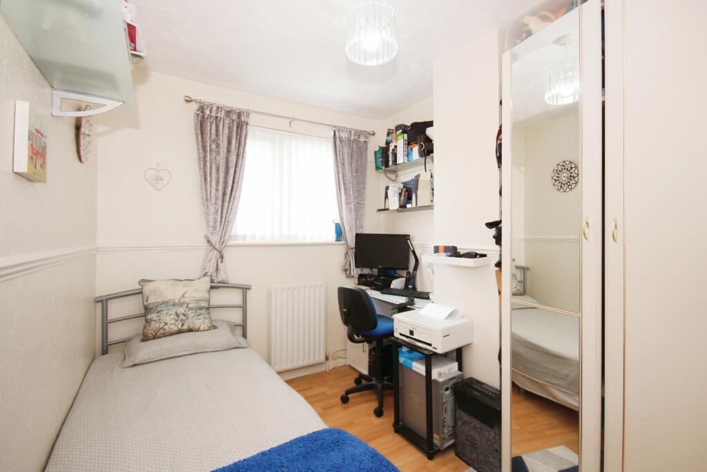 Additional image 14 of Newburgh Crescent, Warwick, Warwickshire, CV34