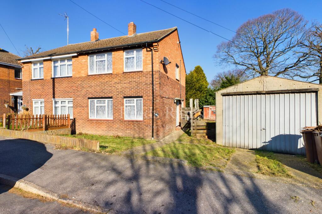 Fernheath Way, Joydens Wood, Kent, DA2