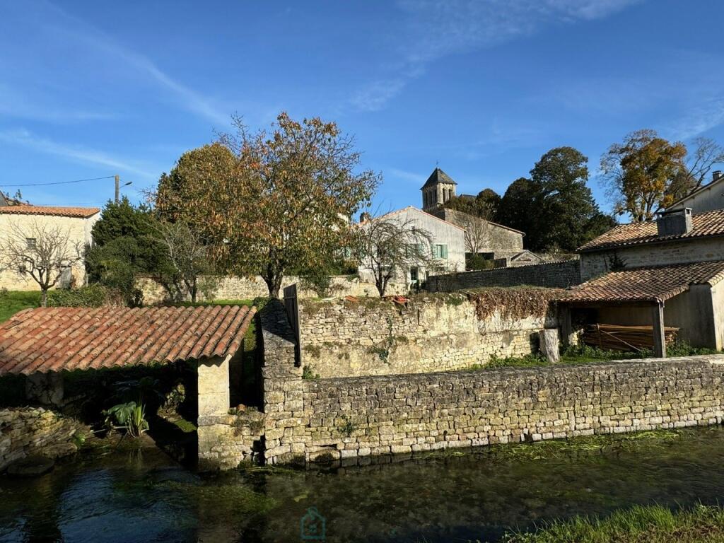 Additional image 2 of Poitou-Charentes, Deux-Sèvres, Pamproux, France